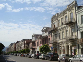 Mardzhanov Apartments, Block 120